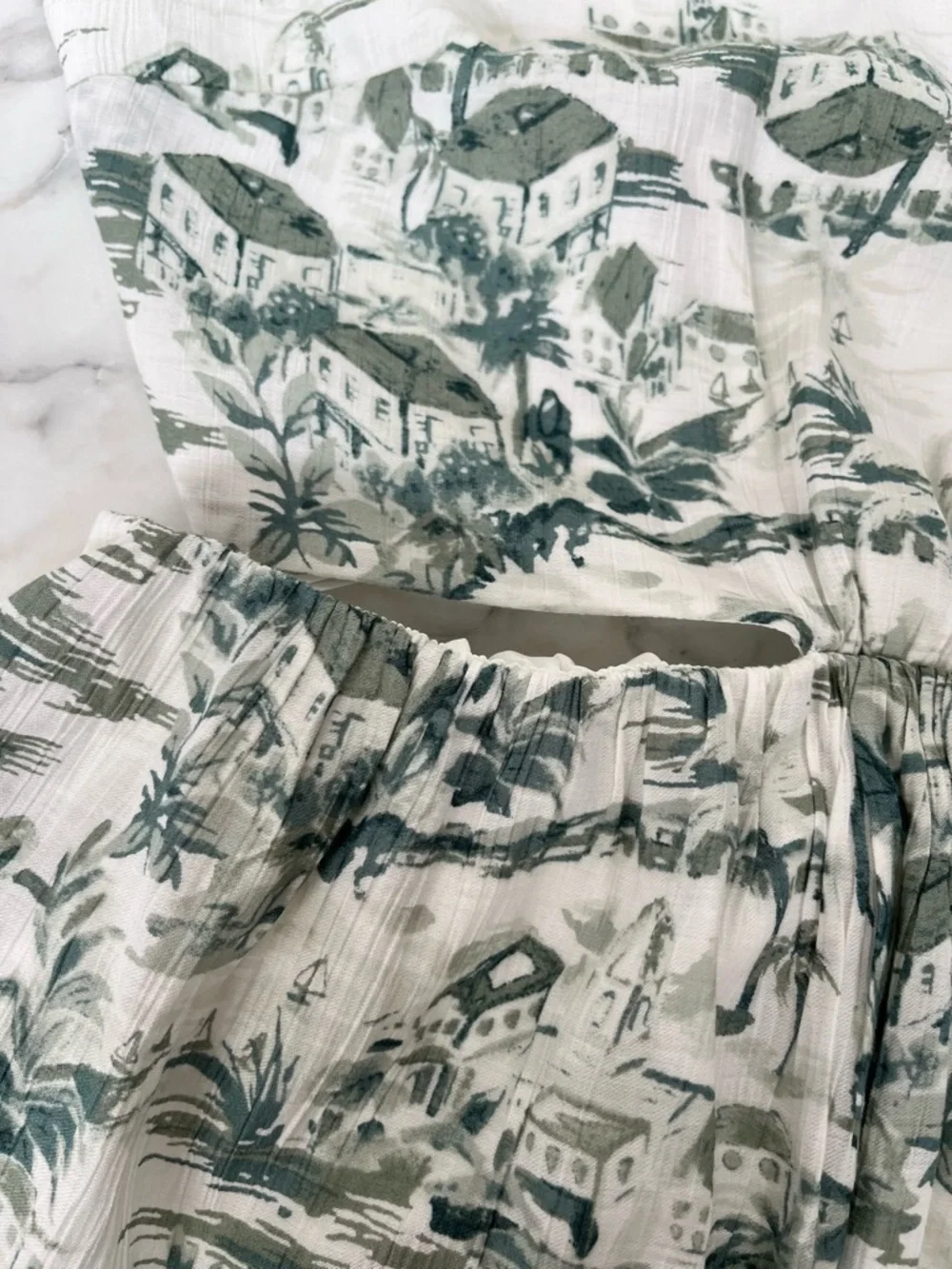 Abercrombie Women's Crinkle Textured Cutout Maxi Dress Green White Toile Large